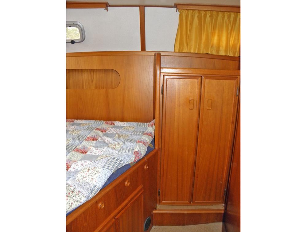 Aft cabin, Accommodation